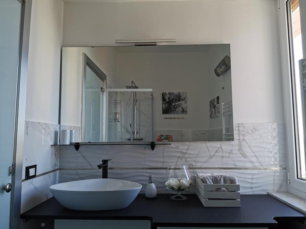 Blue Nest Apartment Генуа Екстериор снимка